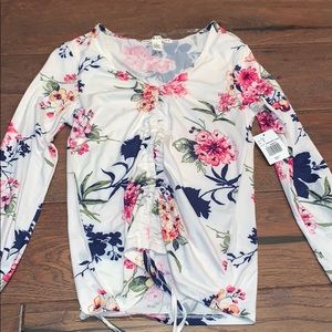 BRAND NEW!!😊White Long Sleeve Shirt👕